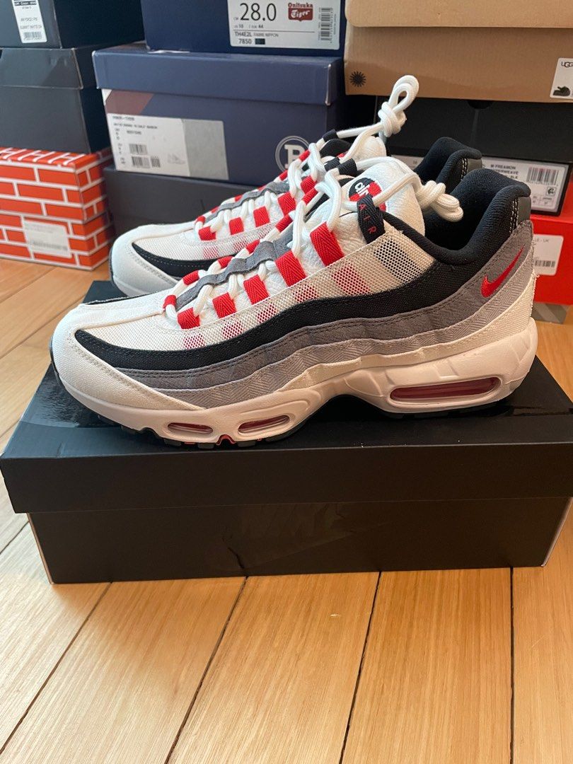 Nike Air max 95, Men's Fashion, Footwear, Sneakers on Carousell