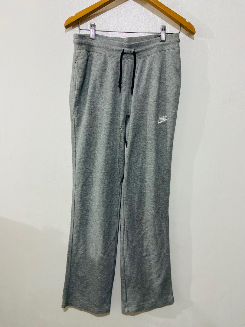 womens nike sweatpants gray