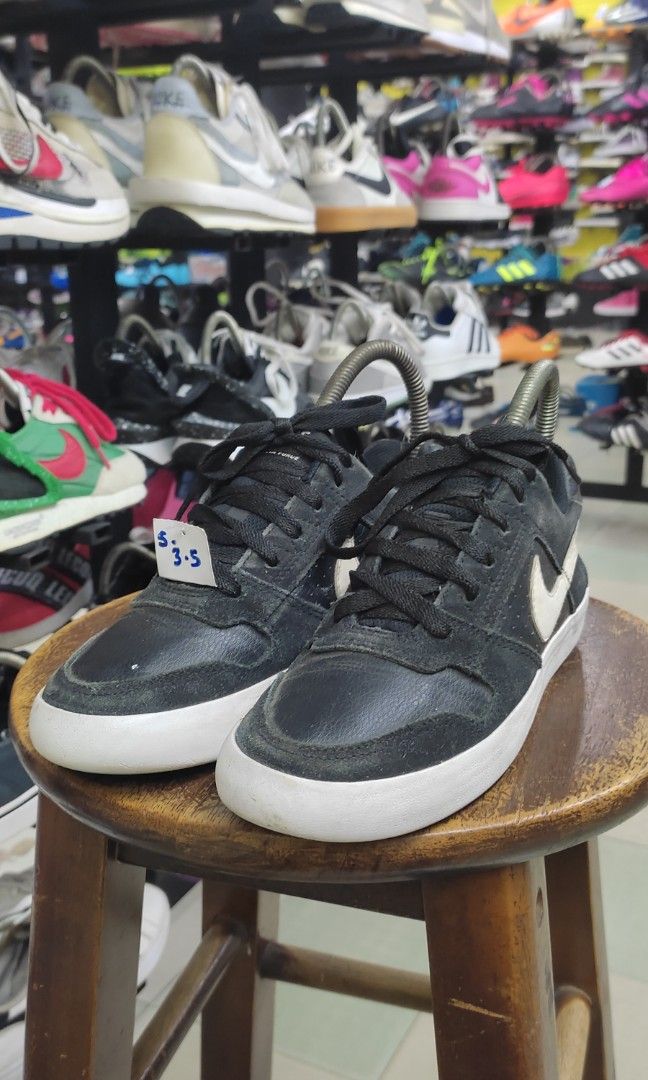 Nike shop delta hot sale