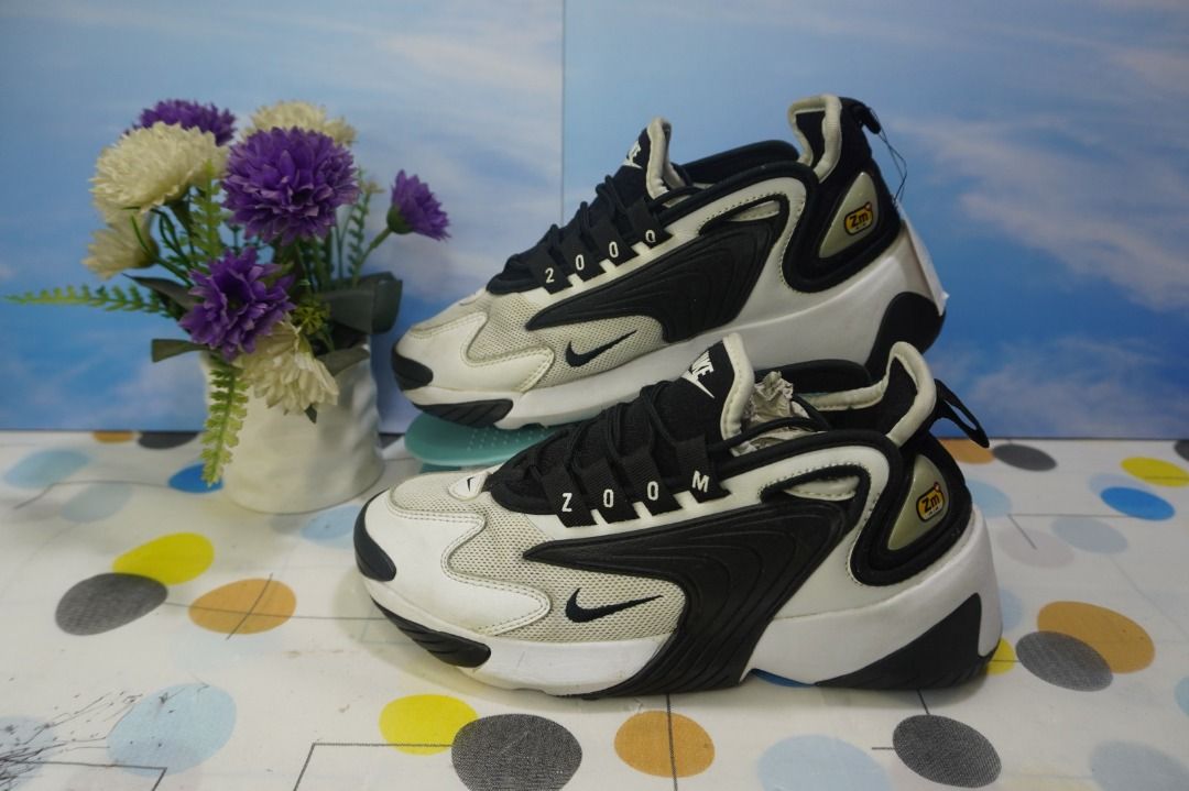 Nike Zoom 2K White Black size 36 Insole 22.5 cm Fesyen Wanita