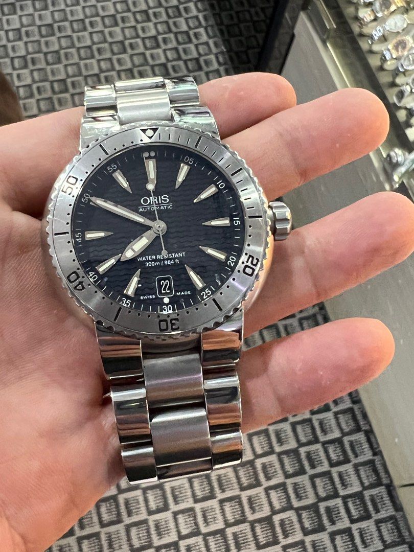 ORIS DIVERS DATE SWISS MADE 300M AUTOMATIC 7533 41 Men s Fashion