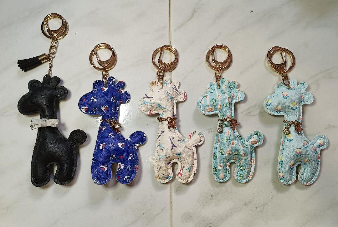 Giraffe keychain cheap