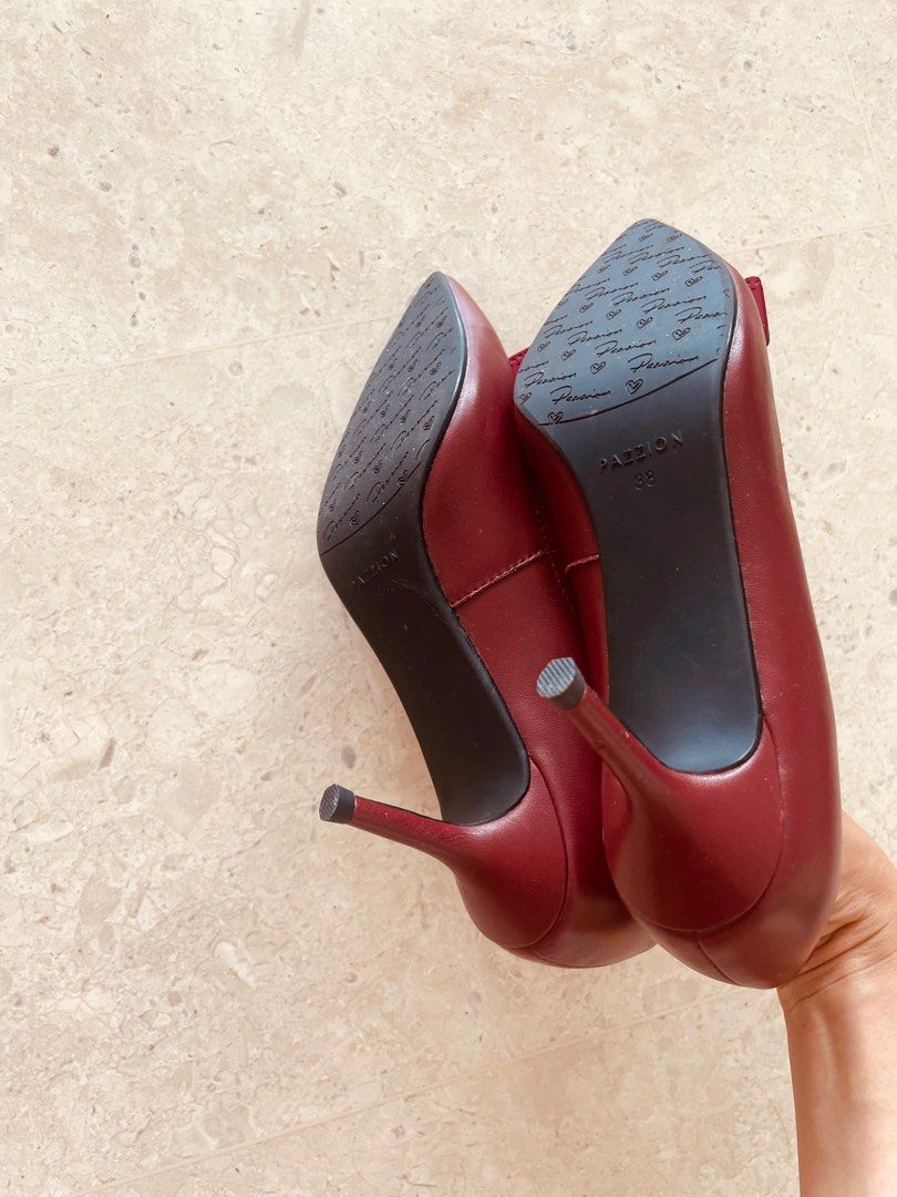 Red best sale ribbon heels