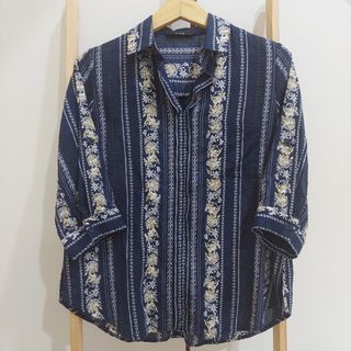 PL Pribadi - Kemeja Motif Etnic LD 100. Baca Deskripsi