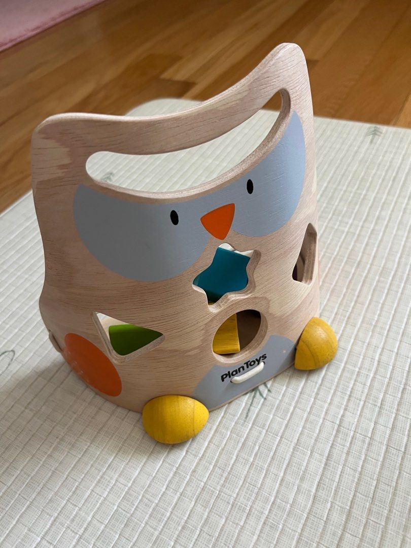 Plan toys deals owl sorter