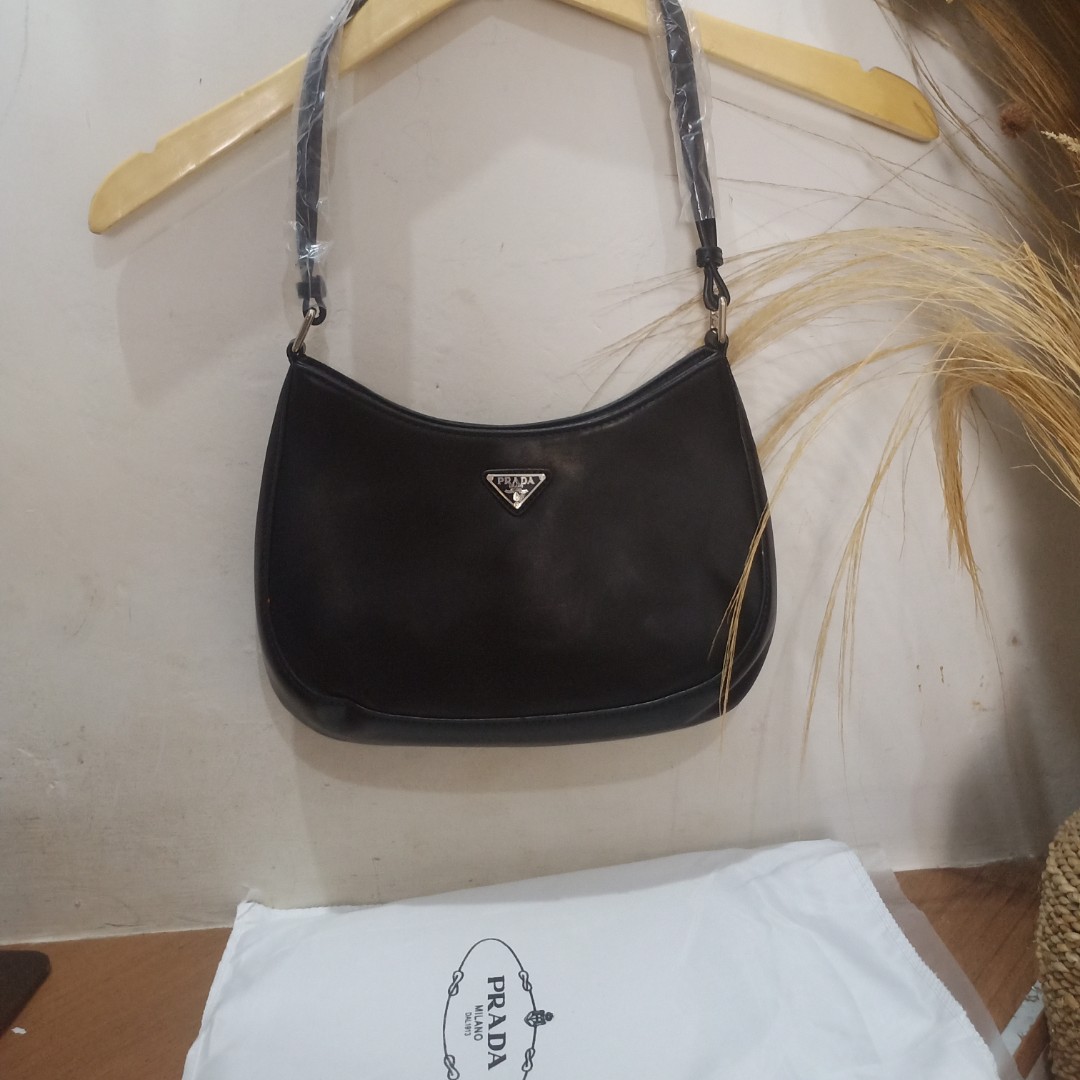 Prada mirror on Carousell