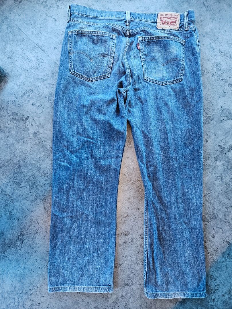 Pre Love Levi's 559 Jeans, Men's Fashion, Bottoms, Jeans on Carousell