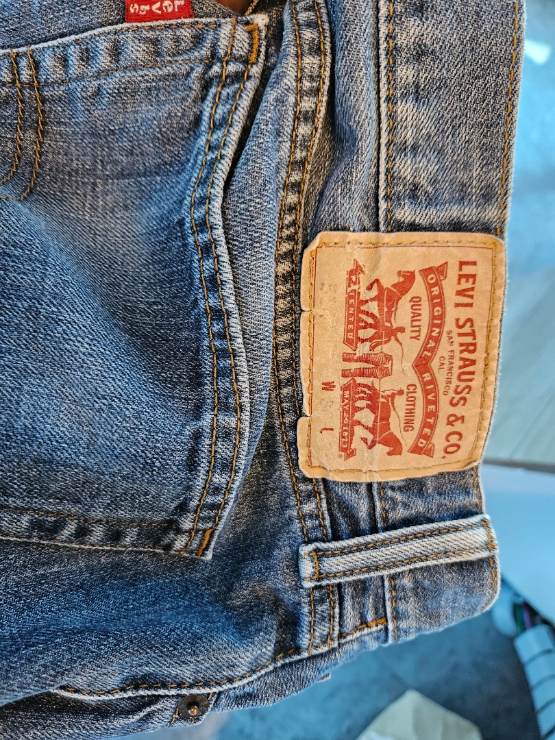 559 jeans sales