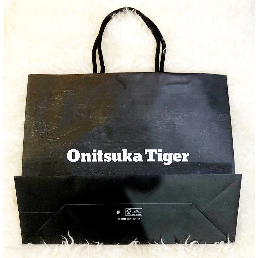 PRELOVED ONITSUKA TIGER SHOPPING BAG AUTHENTIC PAPER BAG ORIGINAL Barang Mewah Tas Dompet di Carousell
