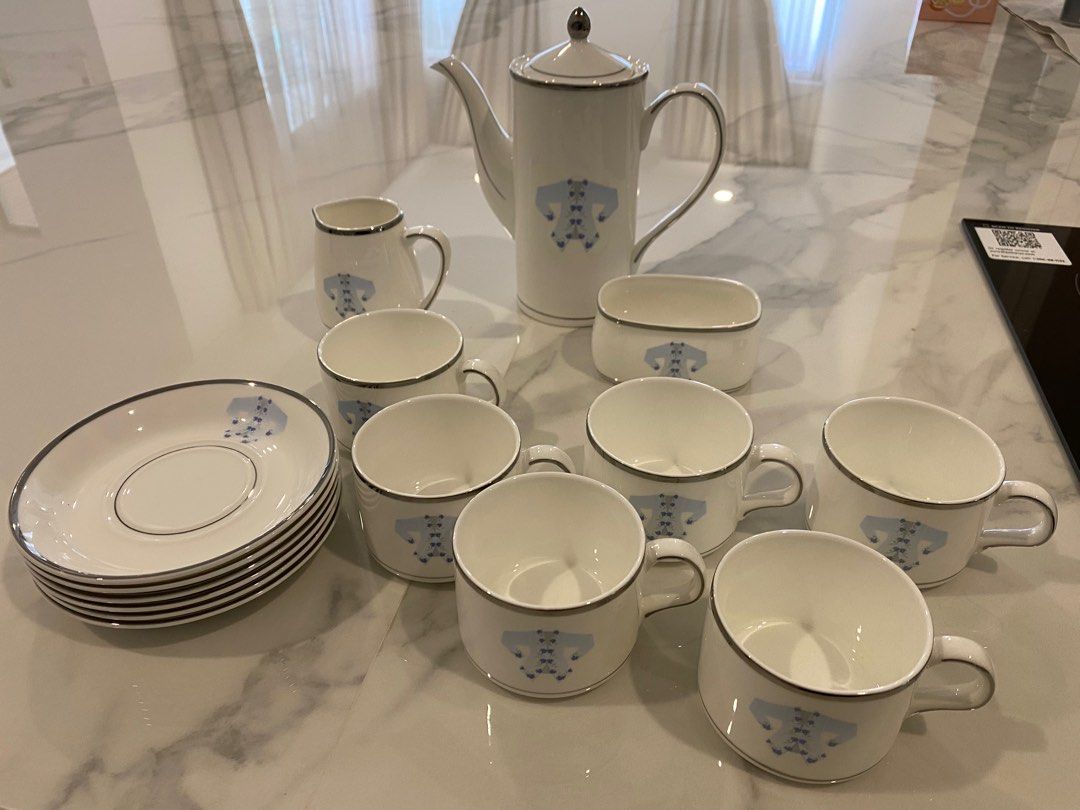 Pretty tea set, Furniture & Home Living, Kitchenware & Tableware
