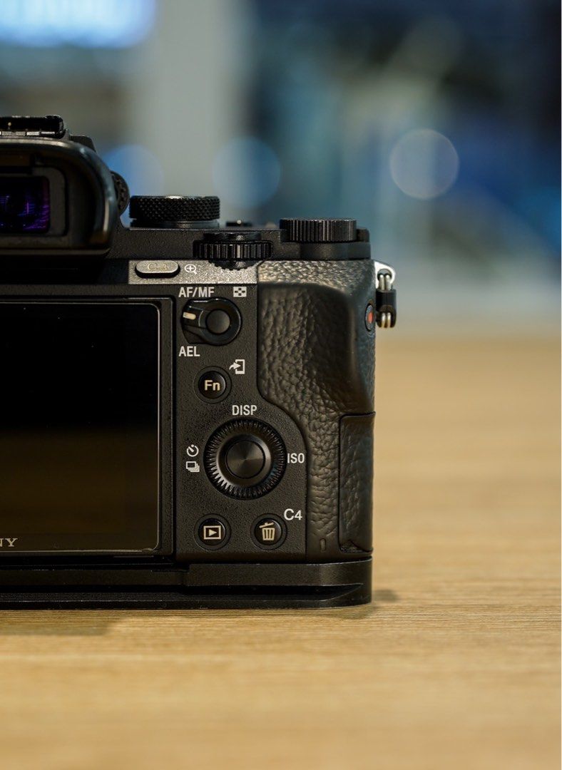 Sony A7 ii body A72 A7 mkii, Photography, Cameras on Carousell
