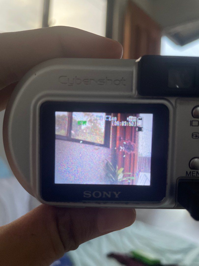 SONY Cybershot DSCP8, Photography, Cameras on Carousell