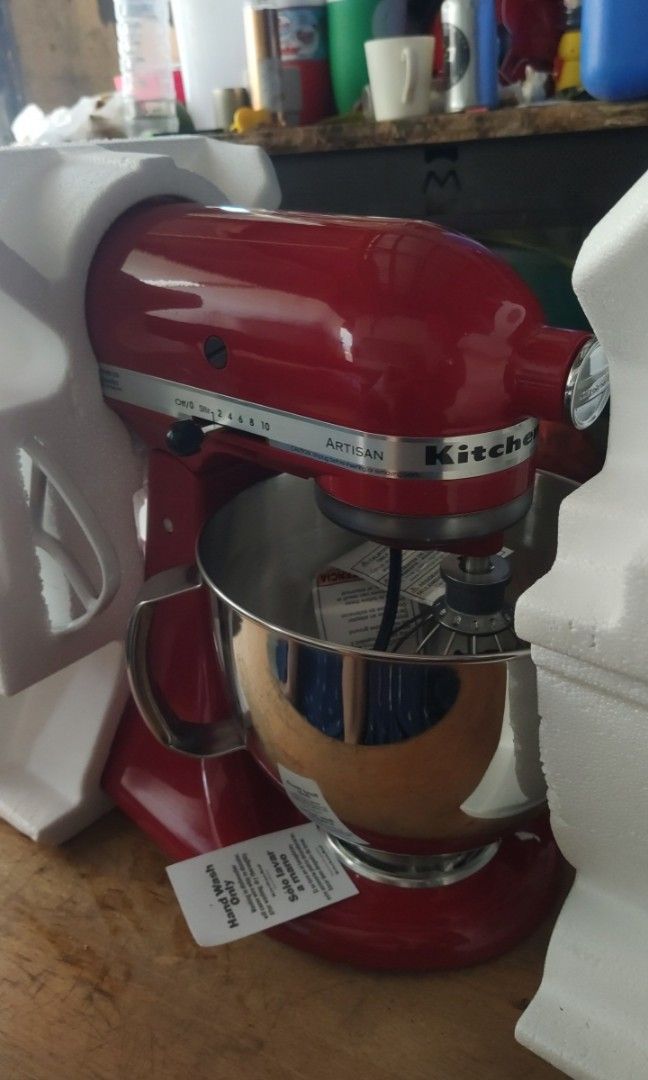 Stand mixer kitchenAid Artisan (Category: Other Kitchenware & Tableware) located in Valenzuela. Submitted by iesel (Listing ID 1234875979, Image 3). Description: Purchased at U.S.A 110V comes with free transformer. *New* Special gift included ung big box nya d n gnun ka presentable but this was never been used.