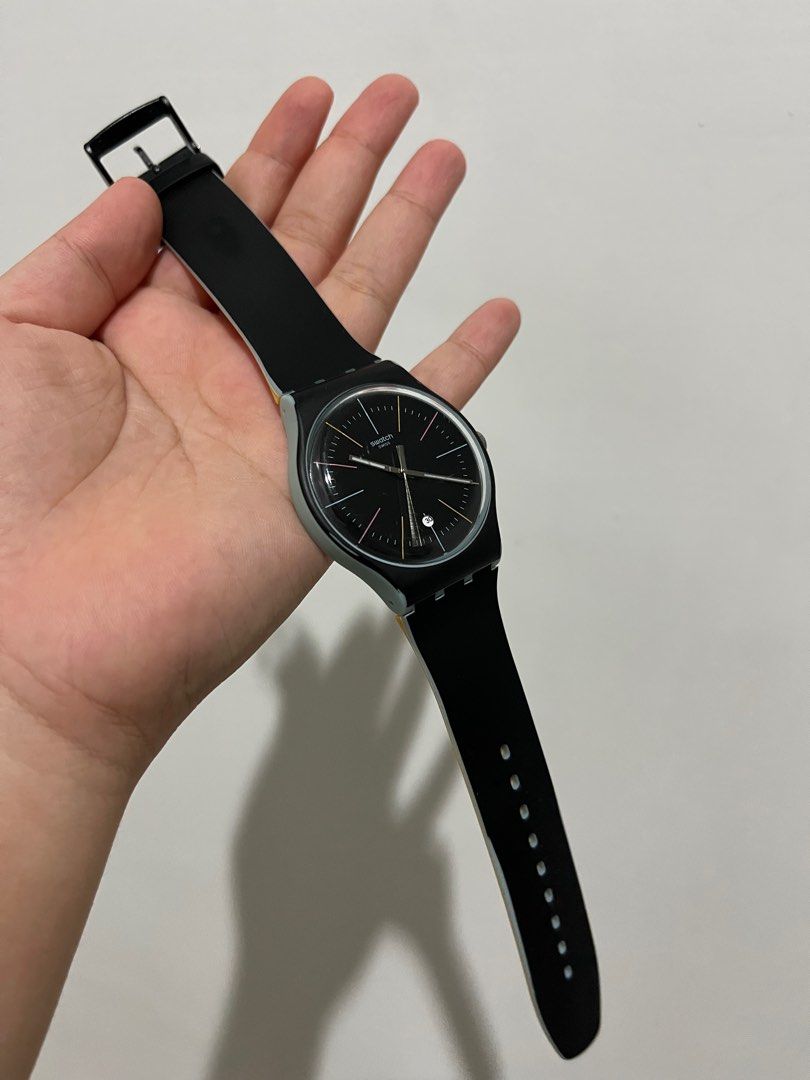 Black clearance layered swatch