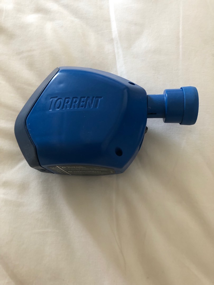 Thermarest air pump (CR123A batteries), Sports Equipment, Hiking