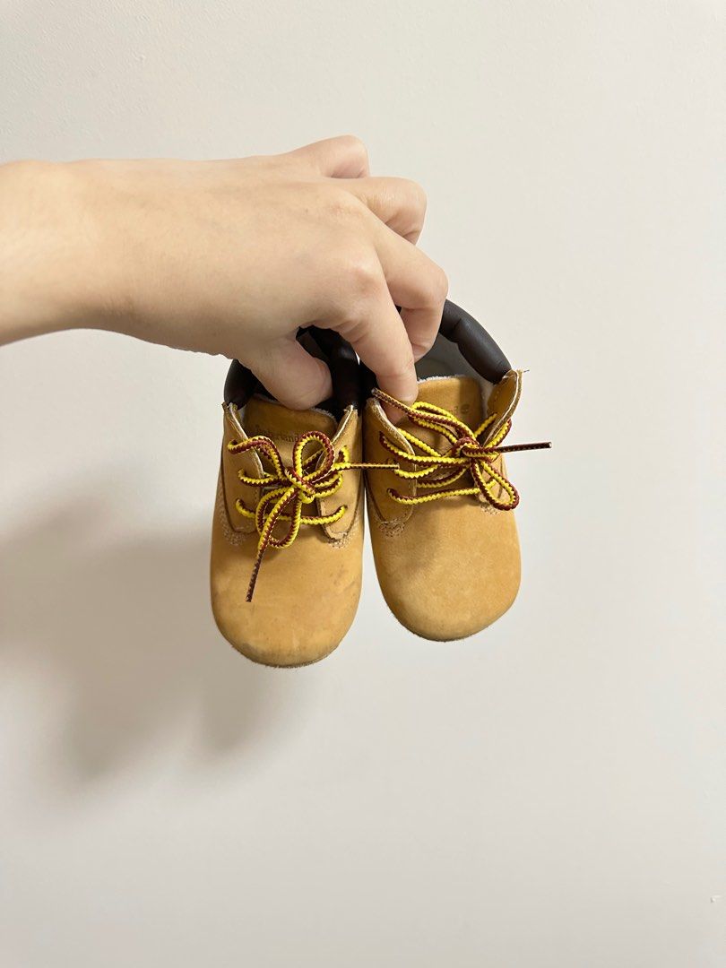 Baby timbs deals size 4