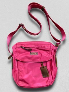 tumi sling bag