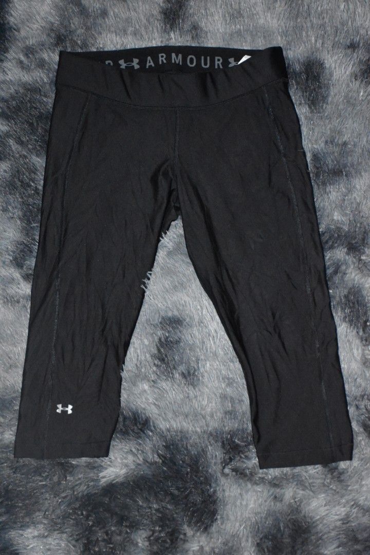 UNDER ARMOUR HEATGEAR 3/4 LEGGINGS on Carousell