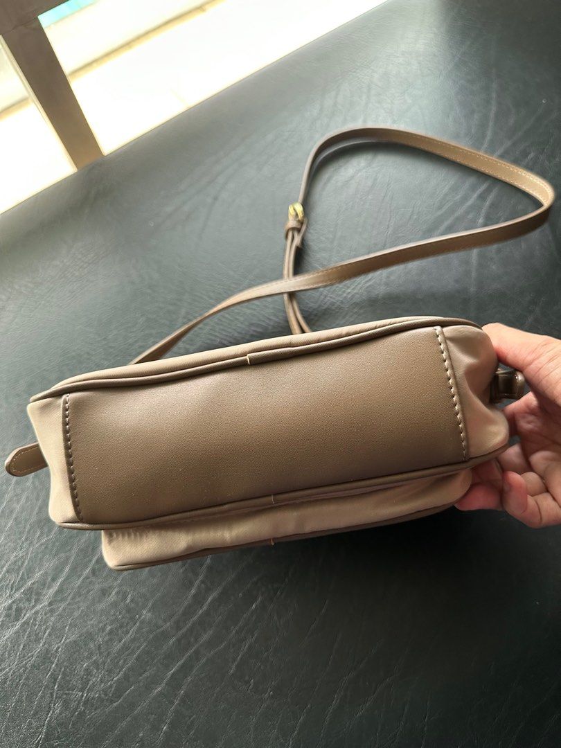 US Polo Assn Sling Crossbody Bag, Women's Fashion, Bags & Wallets