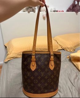 Authenticated Used LOUIS VUITTON Louis Vuitton shoulder bag M92661