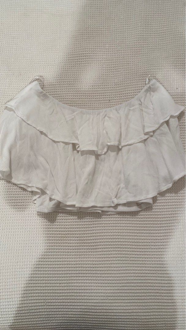 SUBDUED white top, Women's Fashion, Tops, Shirts on Carousell