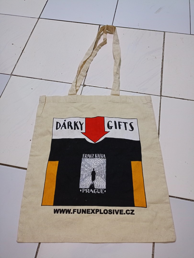 Willy maisel/ darky gift art tote bag on Carousell