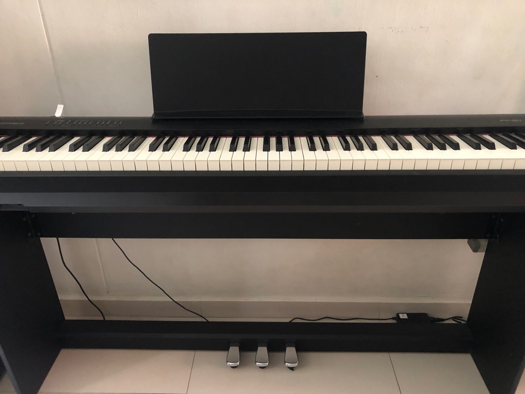 WTS Roland FP30 digital piano (88 weighted keys), Hobbies & Toys