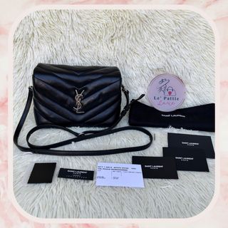 (Category: ) located in . Submitted by Le.Pattie.Luxe (Listing ID 1234938468, Image 1). Description: .
