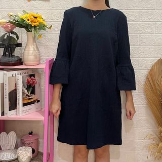 Zara Woman Navy Blue Textured Long Sleeve Round Neck Midi Dress Branded Preloved