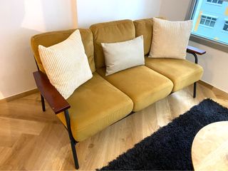 (Category: ) located in . Submitted by bebefinn.sg (Listing ID 1230098506, Image 1). Description: .