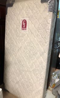 （分類：）位於 。 由 sy____c 提交（商品編號 1230171981，圖片 1）。簡介： 。