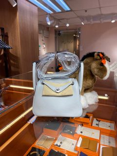 （分類：）位於 。 由 360_Luxury 提交（商品編號 1230114667，圖片 1）。簡介： 。