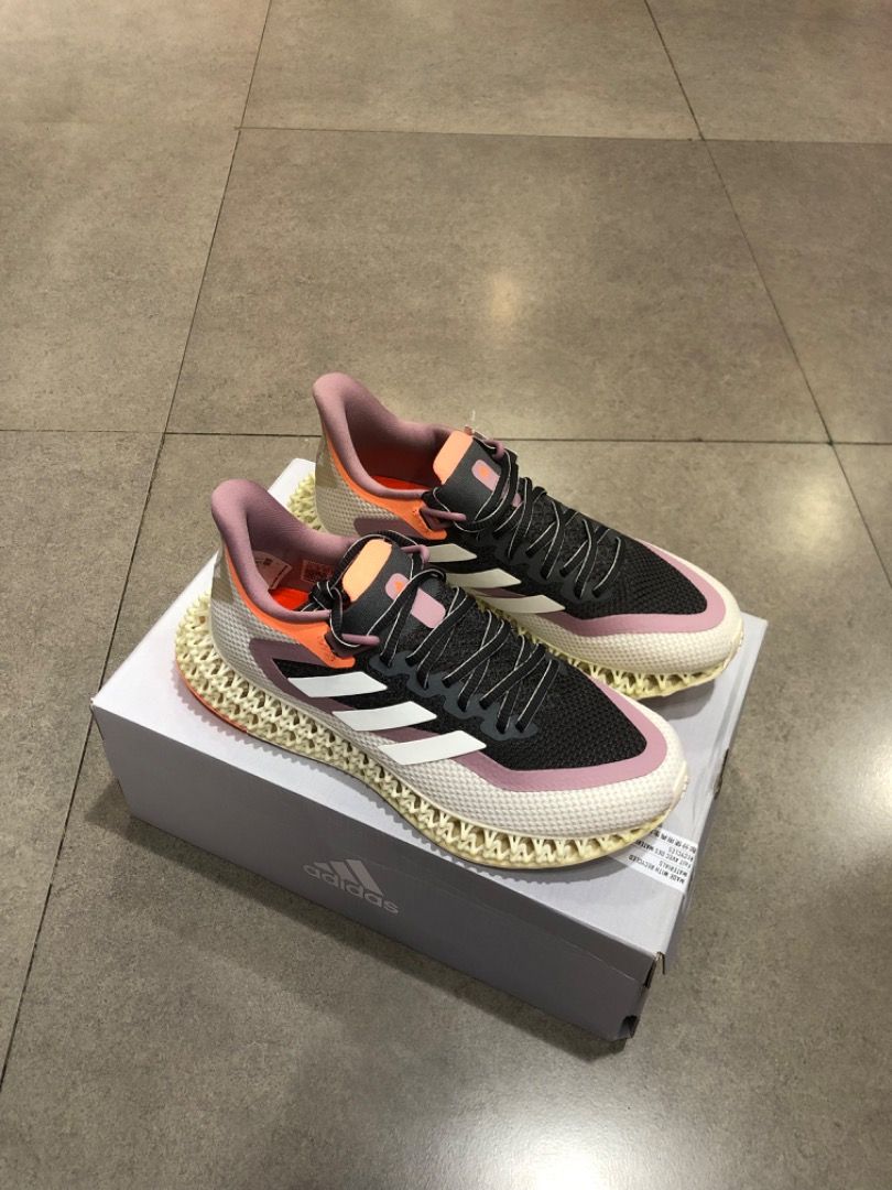 ADIDAS 4D FWD, Fesyen Wanita, Sepatu di Carousell