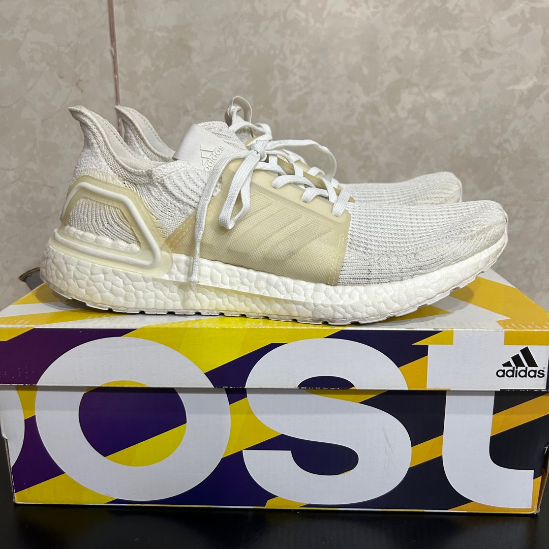 ultraboost 19 triple white