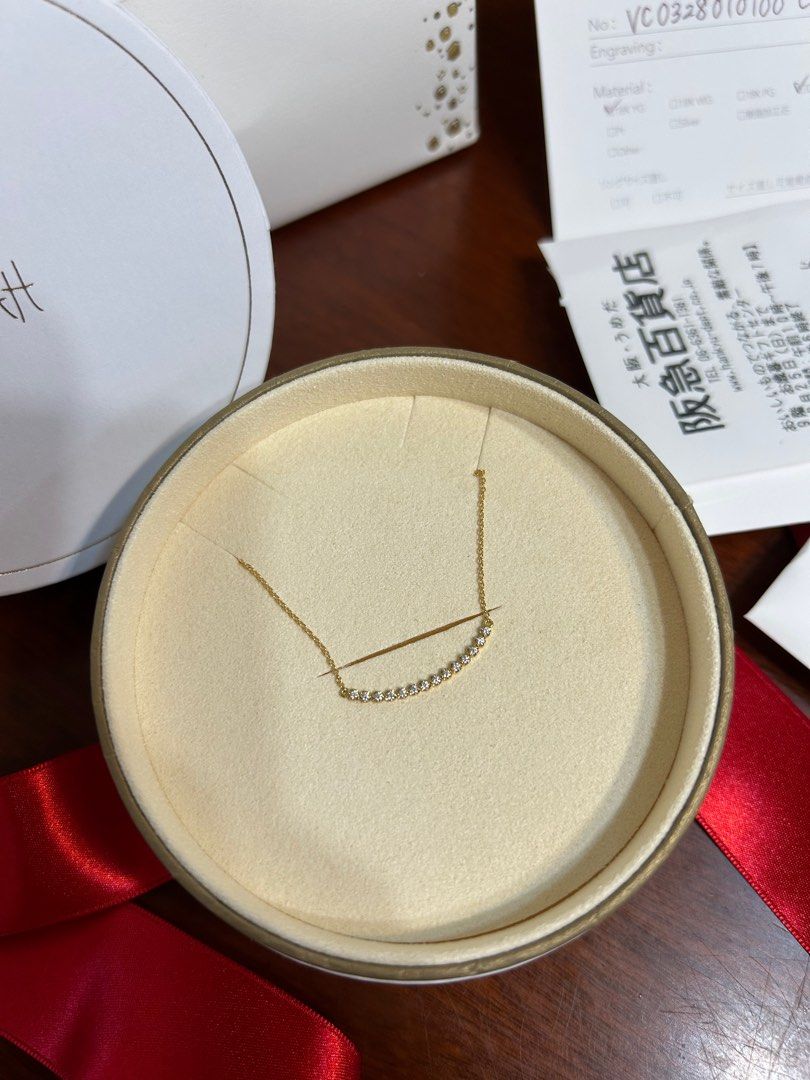 AHKAH微笑鑽石項鍊, 她的時尚, 珠寶、飾品與收納, 項鍊在旋轉拍賣