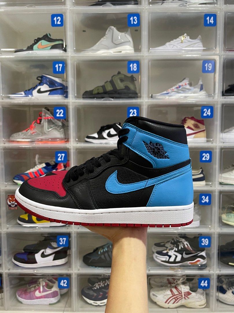 Air Jordan 1 Retro High OG 'Unc to Chicago', Men's Fashion ...