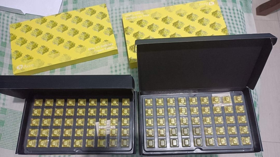 AKKO V3 Cream 90PCS Yellow Switch, Computers & Tech, Parts ...