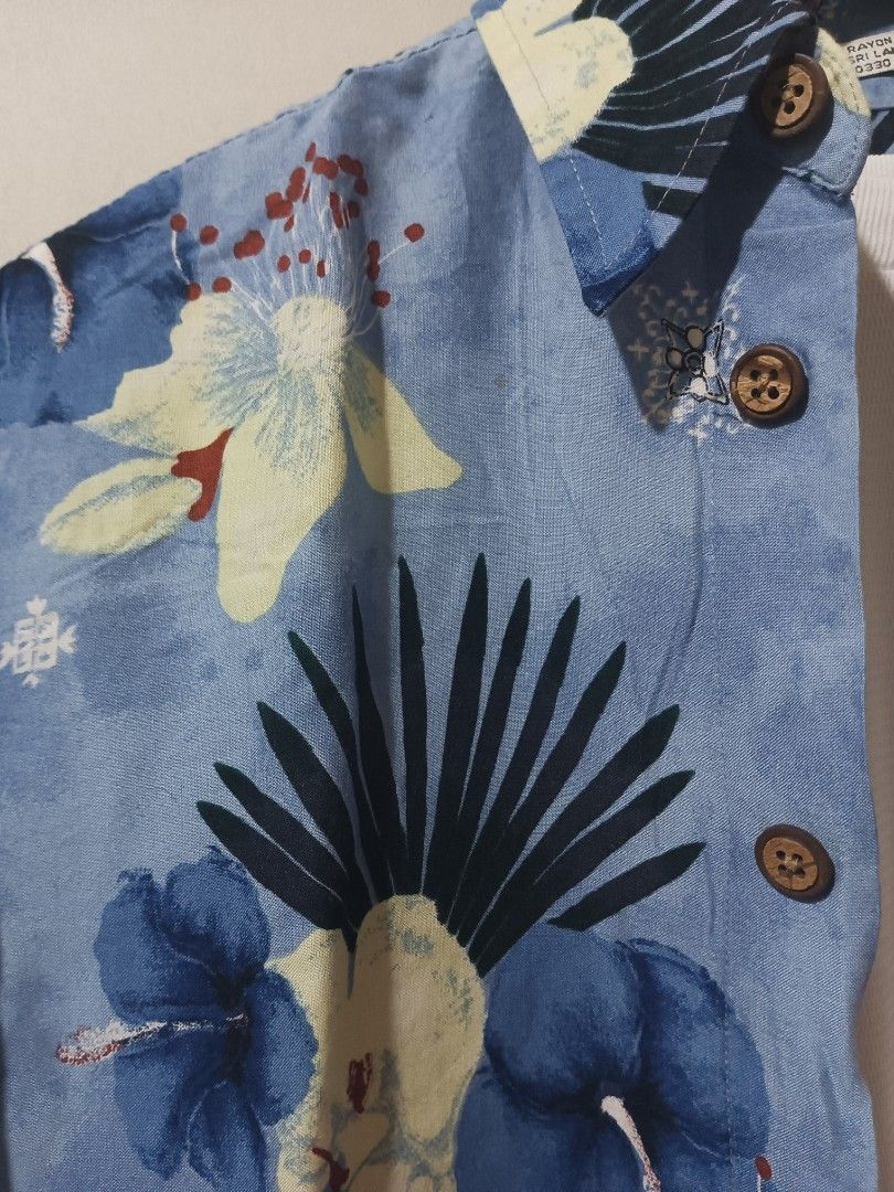 Aloha Hawaiian Summer Polo for Men (Category: Tshirts & Polo Shirts ) located in Villasis. Submitted by irondan (Listing ID 1230181031, Image 2). Description: Length: 28" Width: 21" No issue. Good as new 𝘊𝘰𝘭𝘰𝘳 𝘮𝘢𝘺 𝘷𝘢𝘳𝘺 𝘥𝘶𝘦 𝘵𝘰 𝘭𝘪𝘨𝘩𝘵𝘪𝘯𝘨. 𝘐𝘵 𝘮𝘢𝘺 𝘣𝘦 𝘭𝘪𝘨𝘩𝘵𝘦𝘳 𝘰𝘳 𝘥𝘢𝘳𝘬𝘦𝘳 𝘪𝘯 𝘢𝘤𝘵𝘶𝘢𝘭. 𝘗𝘭𝘦𝘢𝘴𝘦 𝘮𝘢𝘯𝘢𝘨𝘦 𝘺𝘰𝘶𝘳 𝘦𝘹𝘱𝘦𝘤𝘵𝘢𝘵𝘪𝘰𝘯 𝘢𝘴 𝘺𝘰𝘶'𝘳𝘦 𝘥𝘦𝘢𝘭𝘪𝘯𝘨 𝘸𝘪𝘵𝘩 𝘱𝘳𝘦𝘭𝘰𝘷𝘦𝘥 𝘪𝘵
