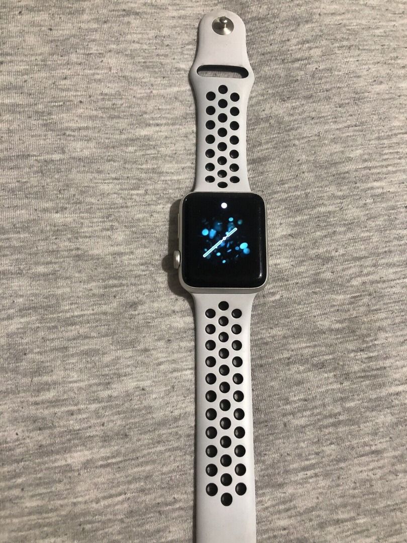 Apple watch series 3 nike+ 42mm silver aluminium case gps hotsell