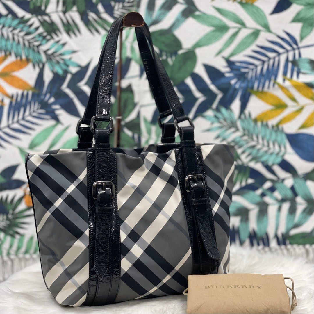 AUTHENTIC BURBERRY BAG, Luxury, Bags & Wallets on Carousell
