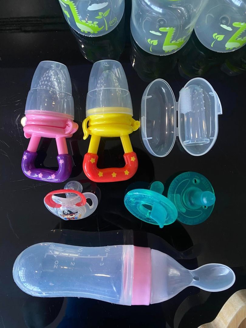 Baby Bottle and Feeding Essential (Category: Breastfeeding & Bottle Feeding) located in Quezon City. Submitted by antoniettegm (Listing ID 1230026059, Image 2). Description: Take All for 200 Most of it are brandnew.