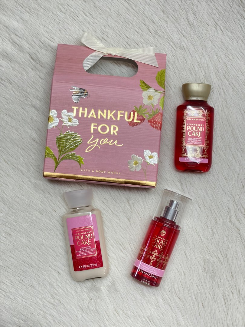 Bath & Body Works Thankful For You Strawberry Pound Cake Gift Set