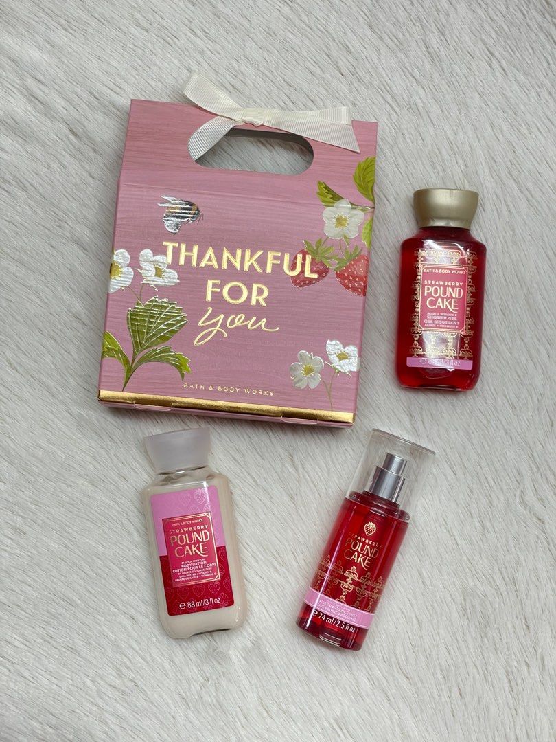 Bath & Body Works Thankful For You Strawberry Pound Cake Gift Set