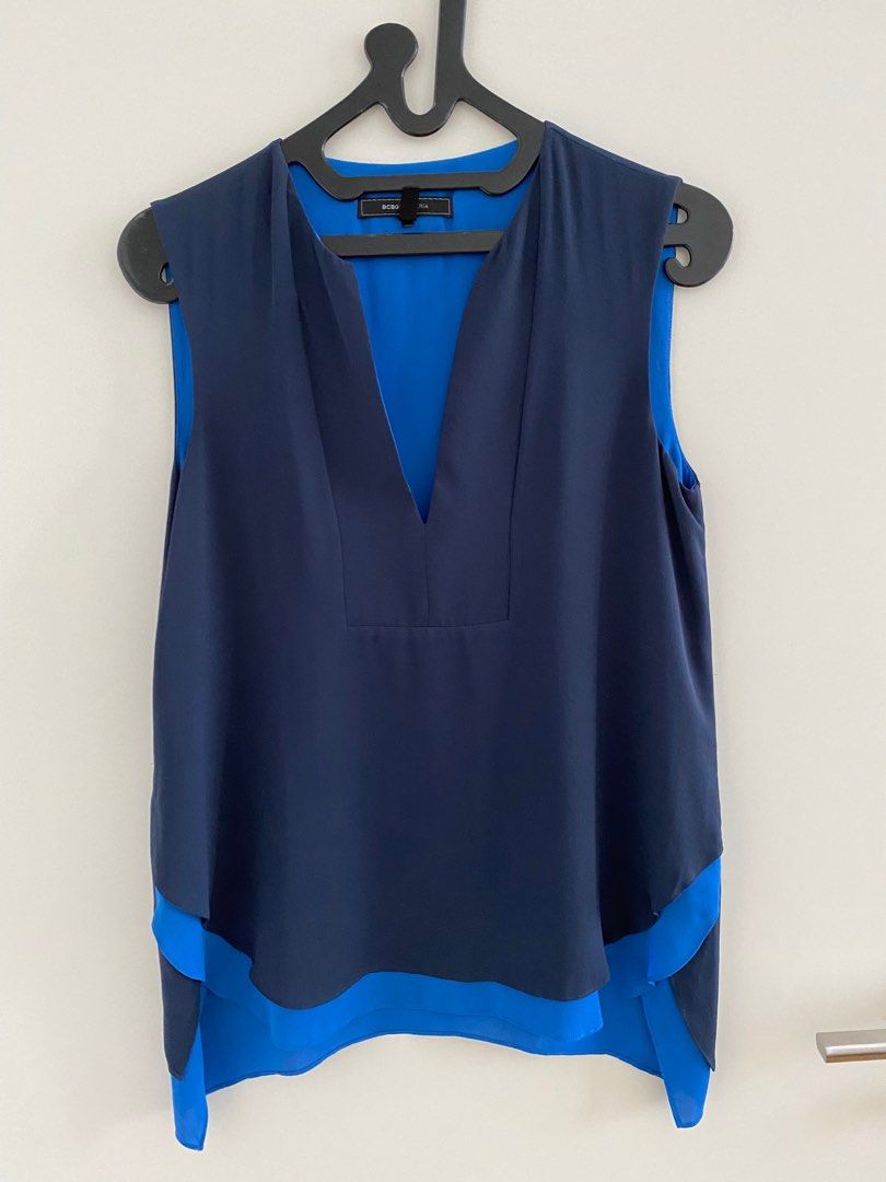 BCBG MazAzria asymmetric high low top V neck in navy Women s