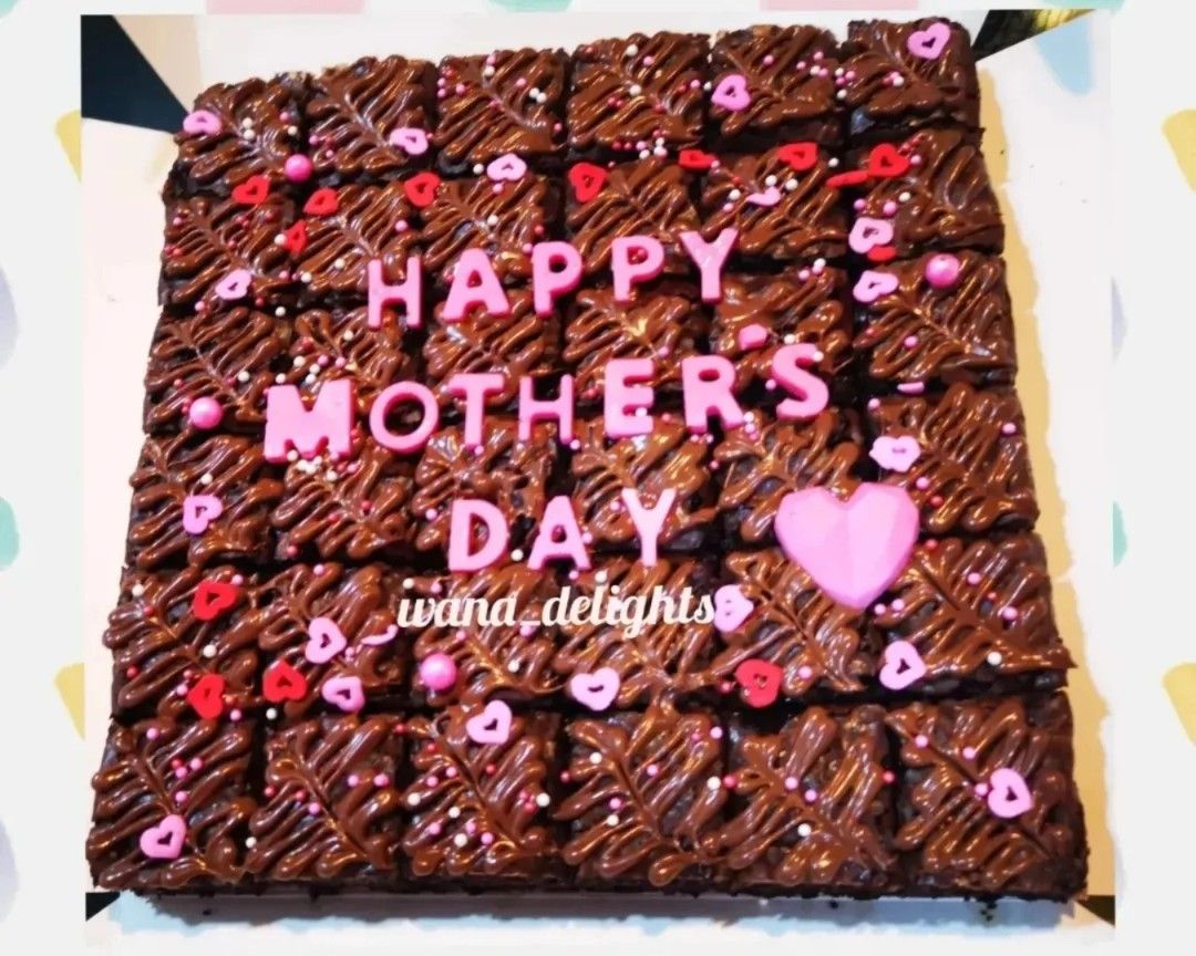 Brownies mother's day gift set, Food Drinks, Homemade Bakes on