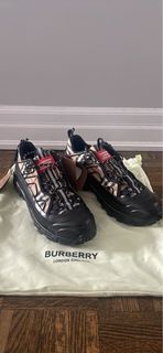 Burberry Sneakers