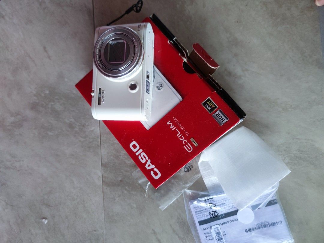 Casio Exilim ZR5100, Photography, Cameras on Carousell