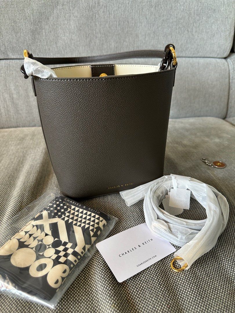 Charles Keith Bucket Bag in Moss Green Women s Fashion Bags