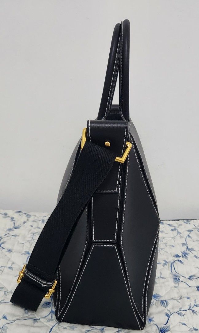 Charles & Keith Nasrin Geometric Tote Bag in Black