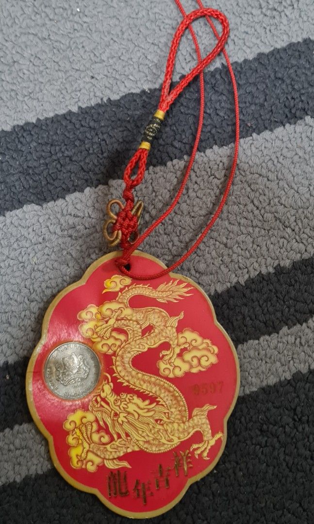 Chinese lucky charm pendant discount